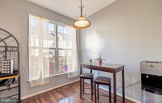 Foto del edificio - 5926 Ians Way