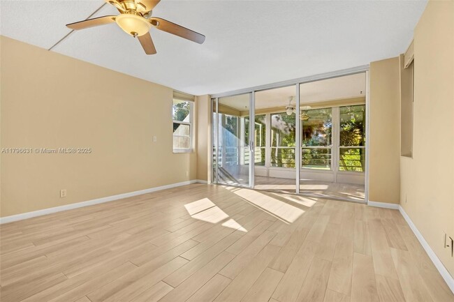 Building Photo - 933 Cypress Grove Dr