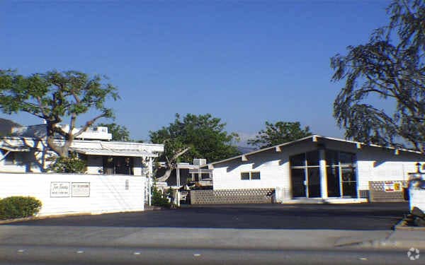 Primary Photo - 1020 S Mountain Ave