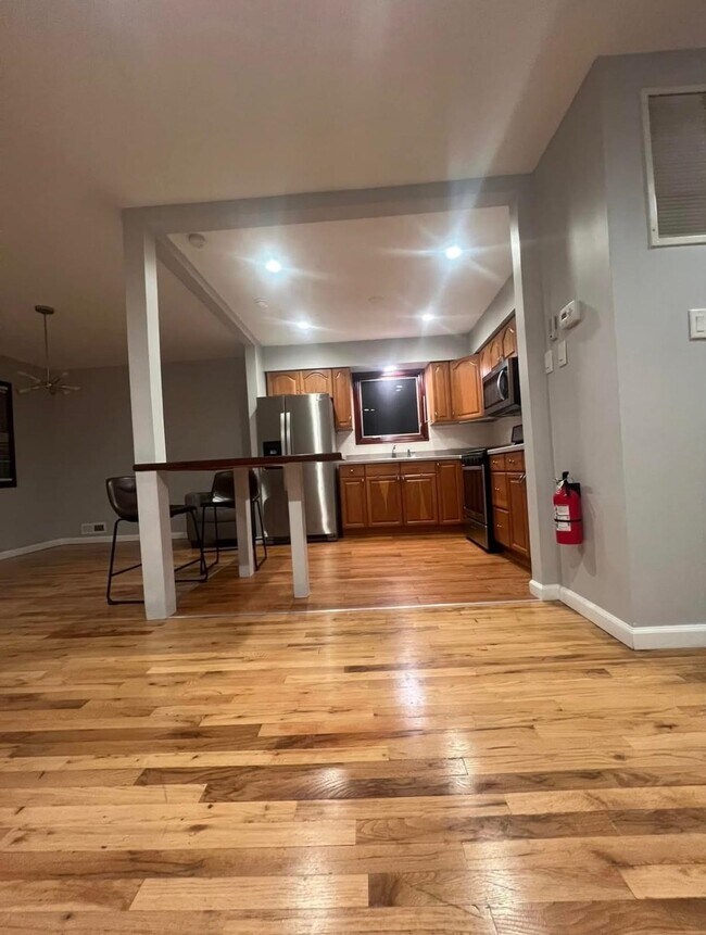 Foto del edificio - 173 W 17th St