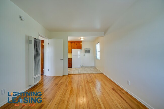 Foto del edificio - 6225 Craner Ave