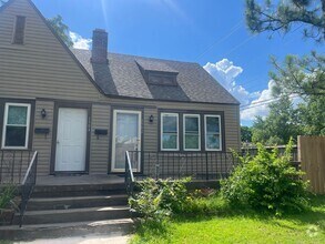 Building Photo - 1502 S Knoxville Ave