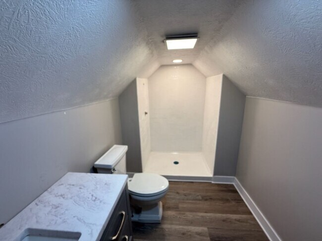 Building Photo - 367 E Morrill Ave