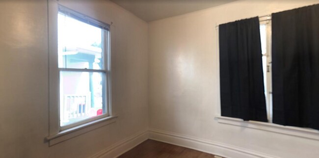 Foto del edificio - 126 E Davenport St