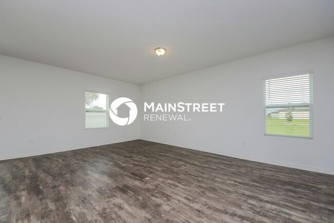 Foto del edificio - 4 Bedroom Pet-Friendly Home in Haines City, FL with Main Street Renewal
