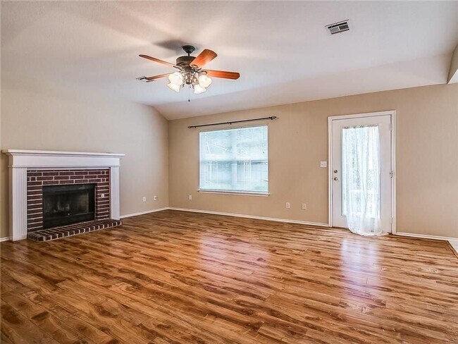 Foto del edificio - 5713 SE 85th St