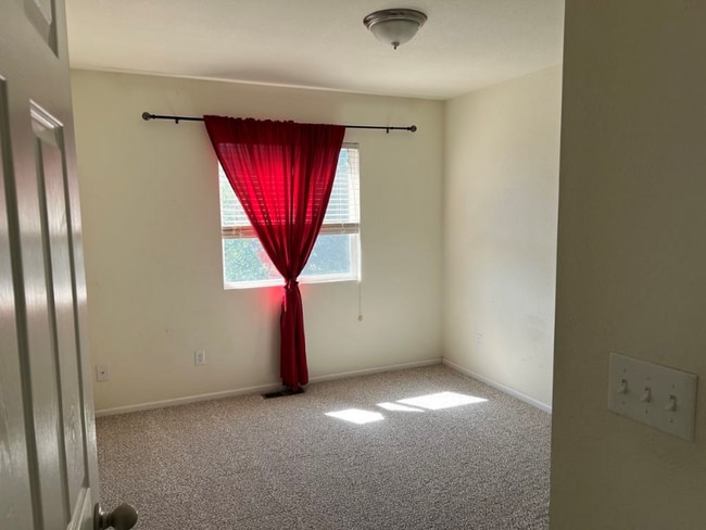 Building Photo - 1761 Silver Meadow Cir