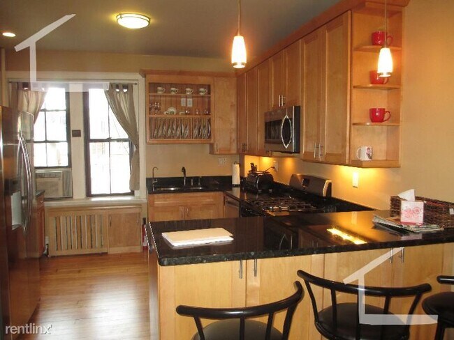 Foto del edificio - 3 br, 2 bath Condo - 1169 Commonwealth Ave...