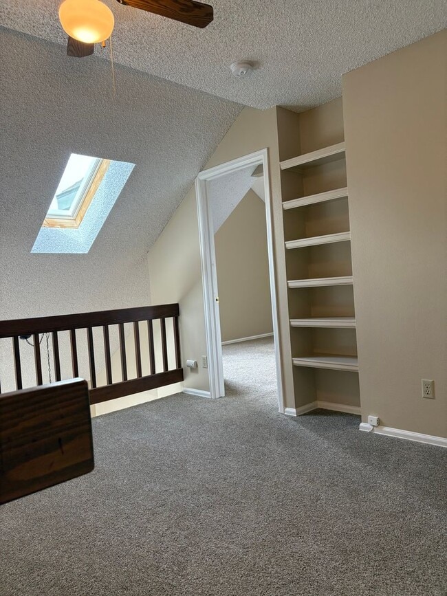Building Photo - $1818 | 2BR/2BA | Dog Friendly Townhouse w...