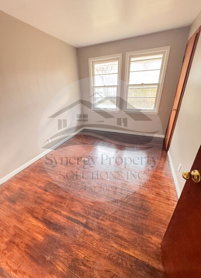 Foto del edificio - Madison Home with 2 Car Garage