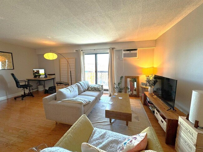 Foto del edificio - 47 Mystic St