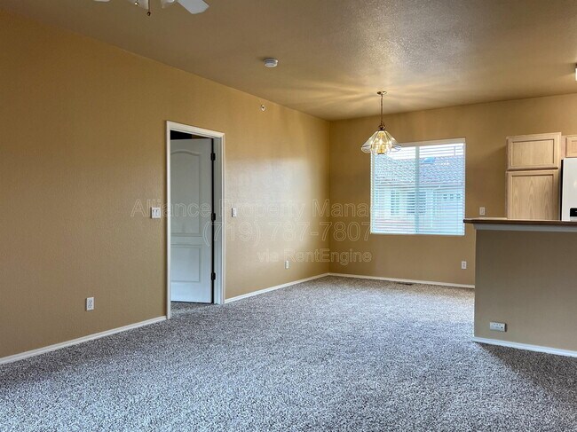 Building Photo - 3380 Apogee View