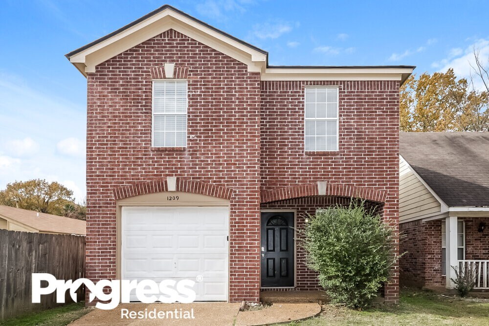 Foto principal - 1209 Calebs Ridge Dr