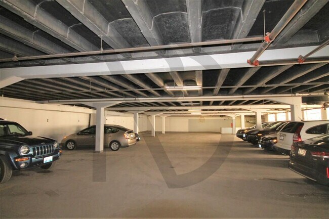 Foto del edificio - High rise in Lakeview East