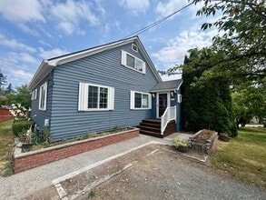 Building Photo - 1817 Leland Dr
