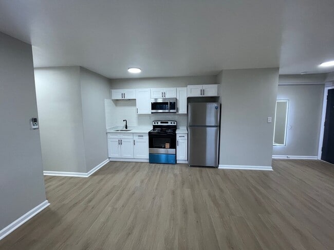 Live in Style at Bellagio East Living I: Convenient and Vibrant Community in Indianapolis - Live in Style at Bellagio East Living I: Convenient and Vibrant Community in Indianapolis Apartment