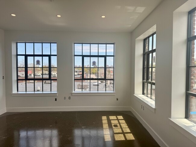 Building Photo - Rumery Lofts