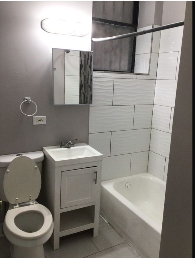 Foto del edificio - 406 W 77th St