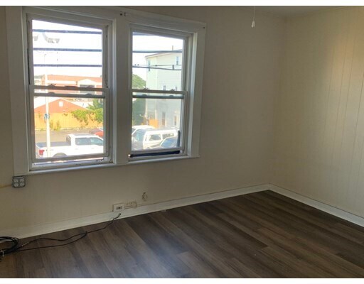 Building Photo - 139 Park St