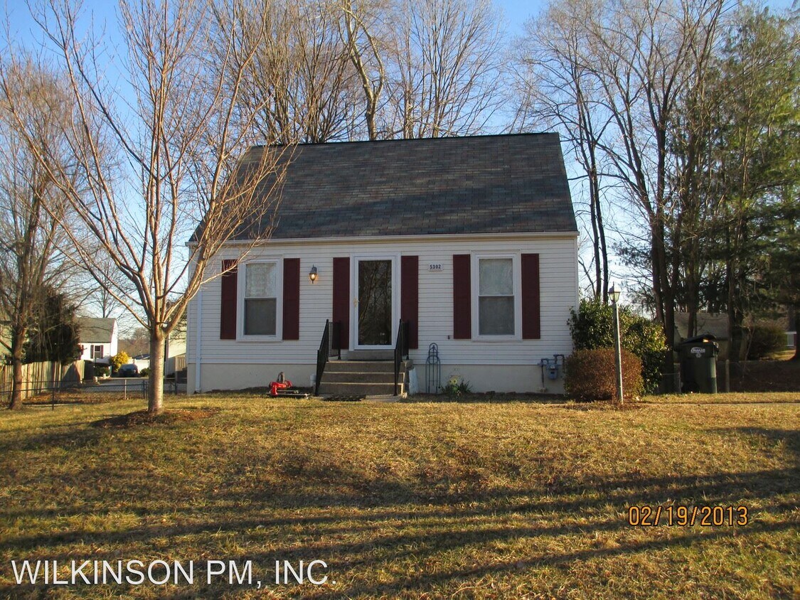 Primary Photo - 3 br, 2.5 bath House - 5302 SHELBY CT