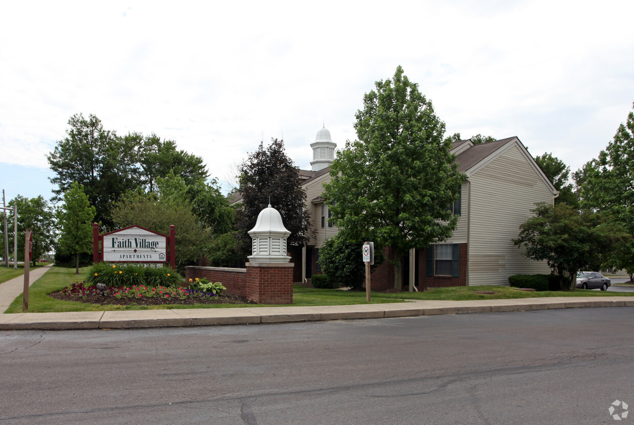 Foto del edificio - Faith Village Apartments