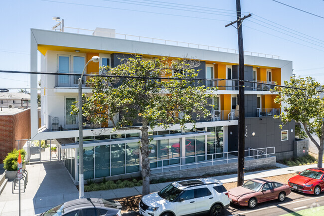 Foto del edificio - Greenway Meadows