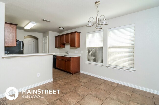 Building Photo - 3433 Heatherbend St