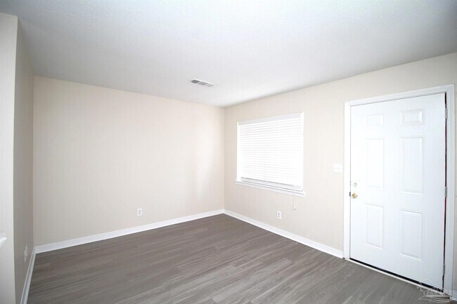 Foto del edificio - 10151 Guidy Ln