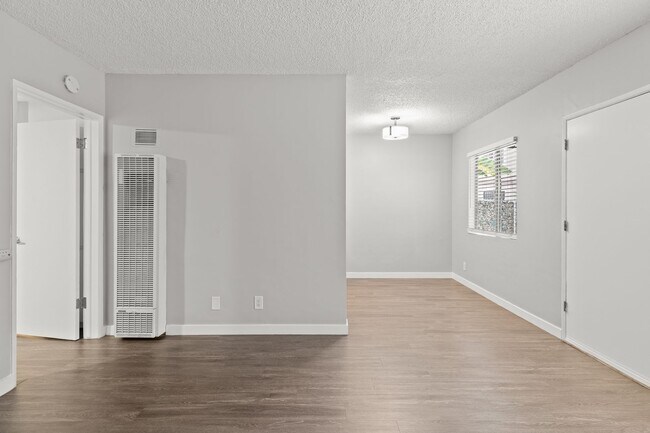 Foto del edificio - 539 E 11th St