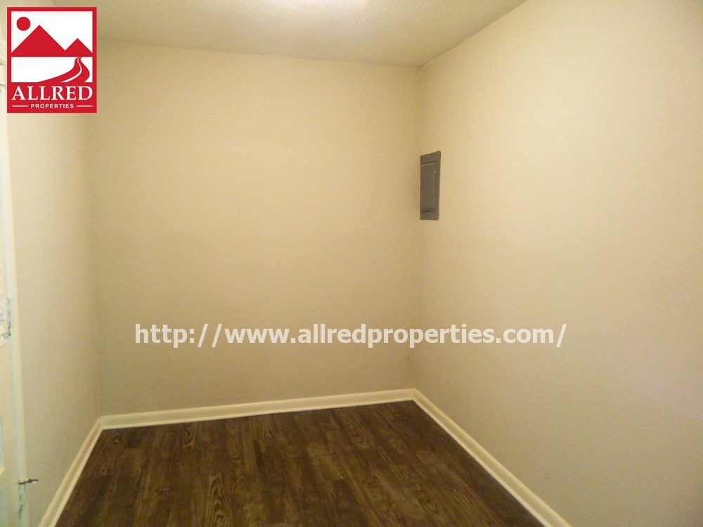 Building Photo - Amazing Duplex on Mt. Sequoyah