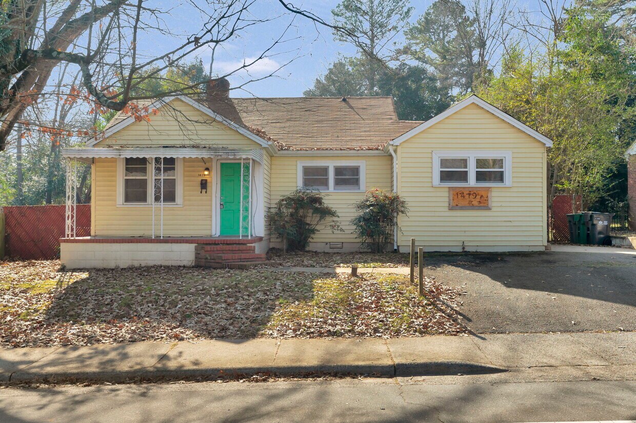 Foto principal - 1419 Remount Rd