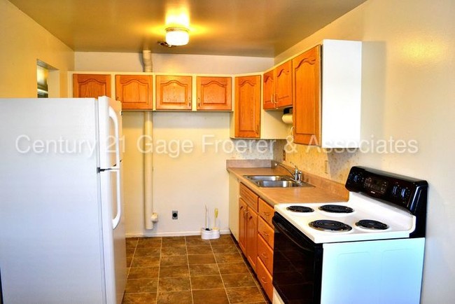 Building Photo - Clearfield 2 Bedroom Apartment