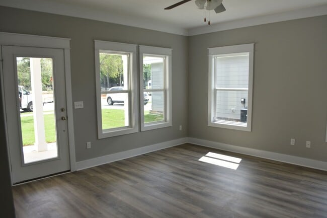 Building Photo - Brand New 3 Bedroom 2 Bath Custom Craftsman Available Mid September
