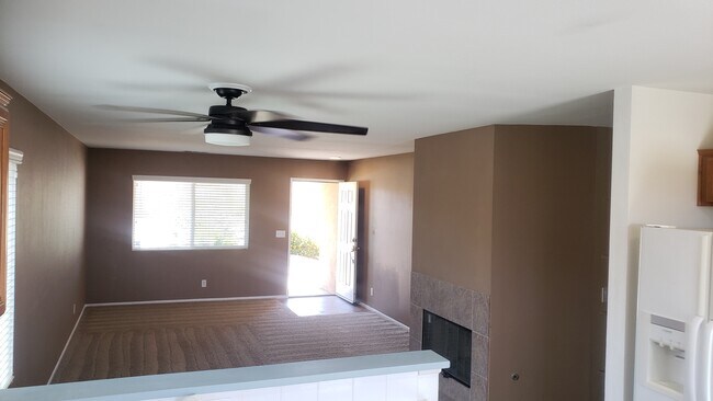Foto del edificio - 73470 Friendy Ln
