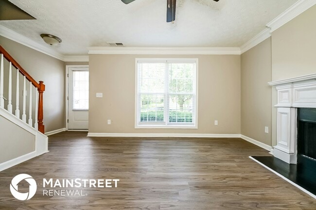 Building Photo - 4023 Riverside Pkwy