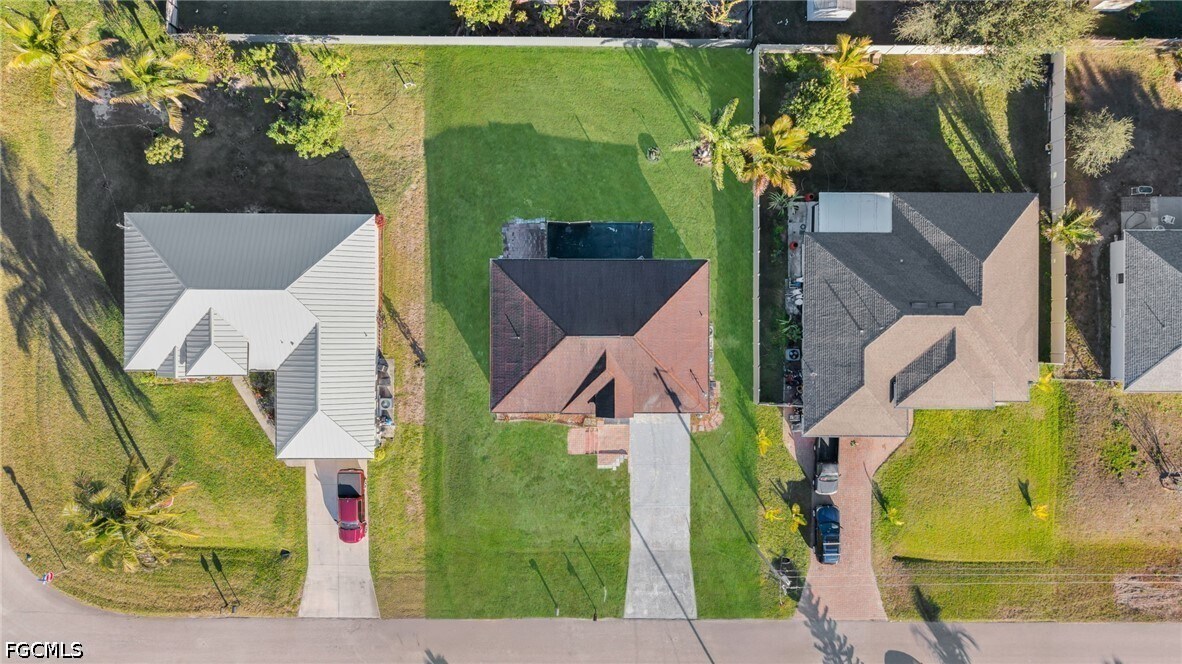 Building Photo - 918 Acroft Ave