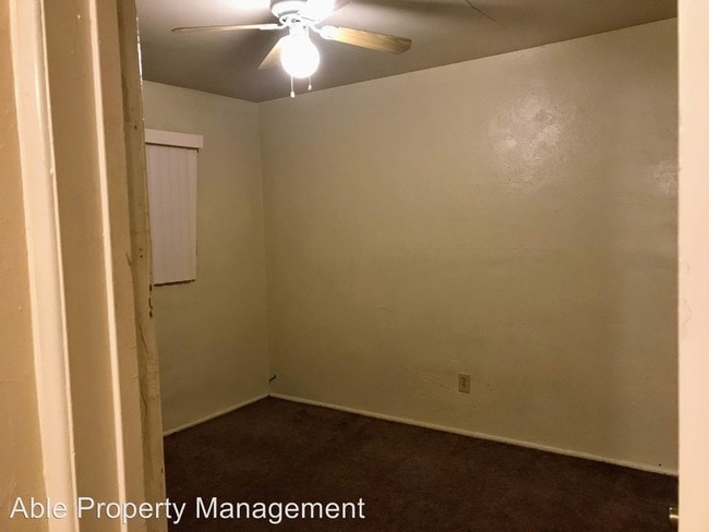Building Photo - 2613 Flower St