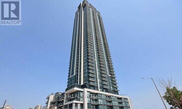 Building Photo - 3975-3975 Grand Park Dr
