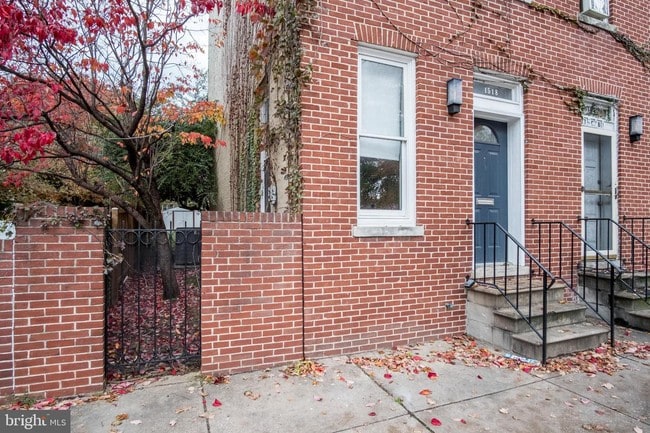 Building Photo - 1518 E Baltimore St