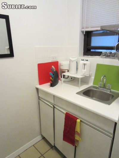 Foto del edificio - 210 W 47th St