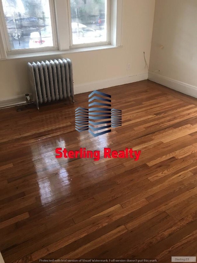 Primary Photo - 2369 28th St