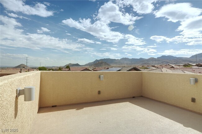 Building Photo - 10717 Red Badge Ave