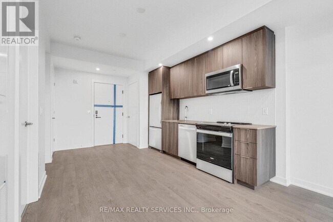 Building Photo - 720 Whitlock Ave