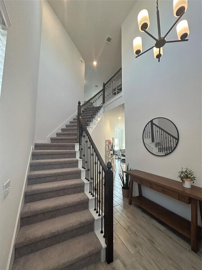 Building Photo - 12906 Stanford Dr