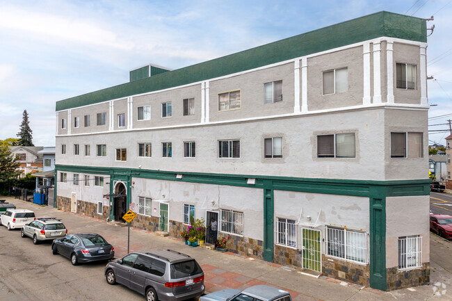 Building Front - 27th Avenue Apartments