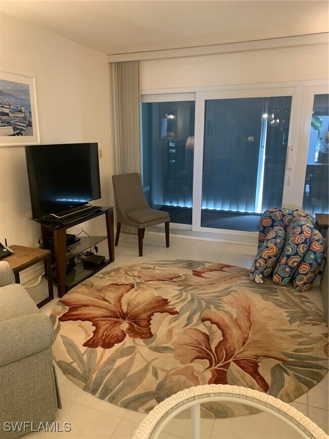 Foto del edificio - 3443 Gulf Shore Blvd N
