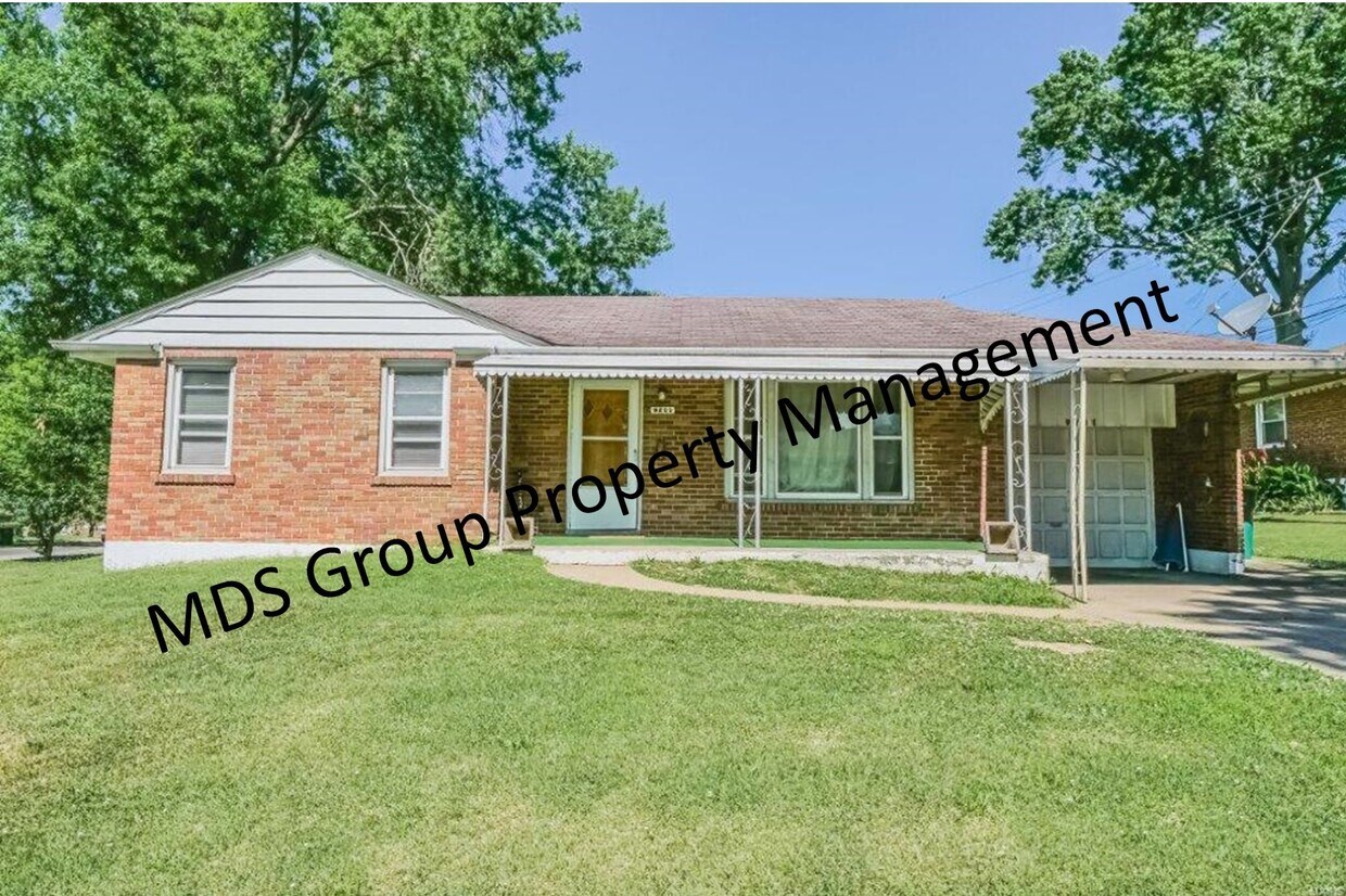 9201 Hopedale Dr, Saint Louis, MO 63137 House Rental in Saint Louis