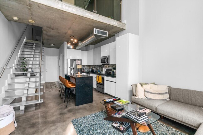 Foto del edificio - 690 SW 1st Ct