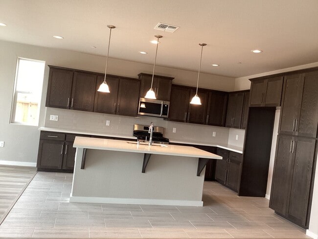 Building Photo - BAND NEW BUILT HOME!!! 3 BEDROOM 2 BATH