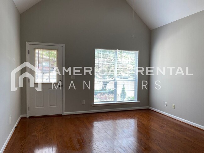 Foto del edificio - DEPOSIT PENDING!!! Townhome for Rent in Be...